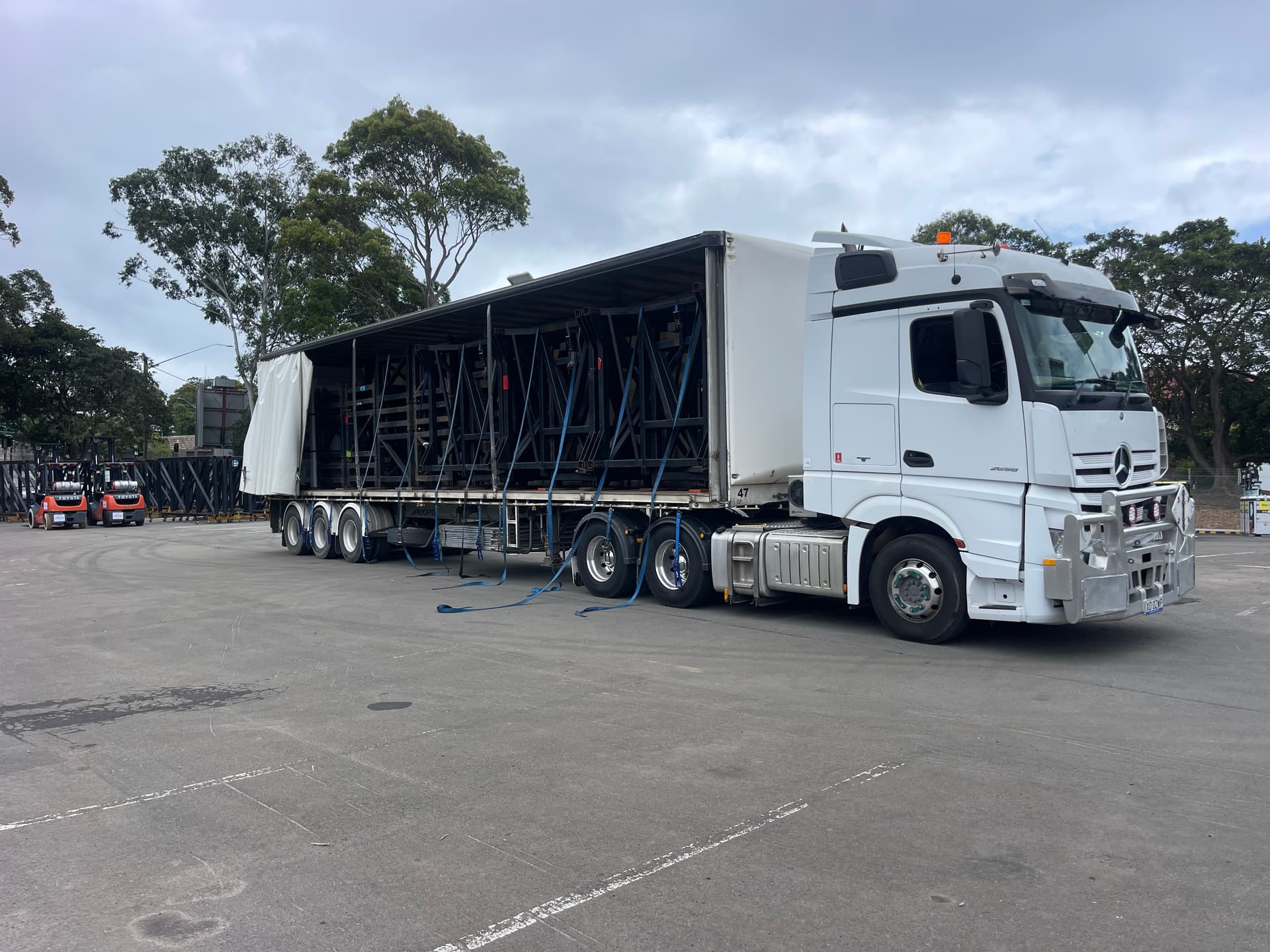 Full truckload semi-trailer on an Australian highway